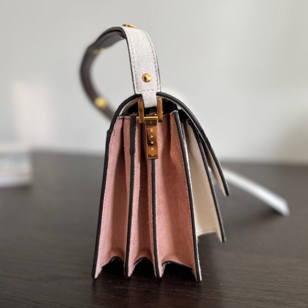 NWT - Marni Medium Trunk Suade Shoulder Bag🤍🌸👜 - Picture 3 of 10